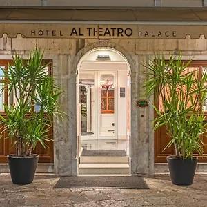 Al Theatro Palace Hotel Venedig